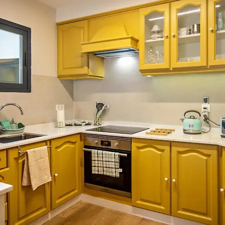 Referta T2 Apartman Prazeres